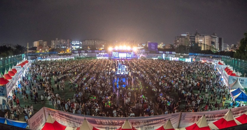 Korean Festival Scene