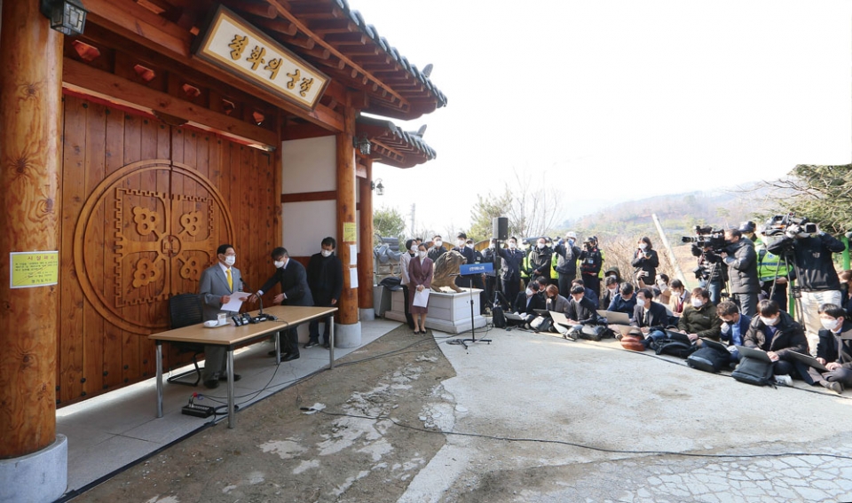 이만희 신천지예수교 증거장막성전 총회장이 3월2일 경기도 가평군 청평면 신천지 평화의 궁전에서 코로나19 관련 기자회견을 하고 있다. ⓒ시사저널 박정훈