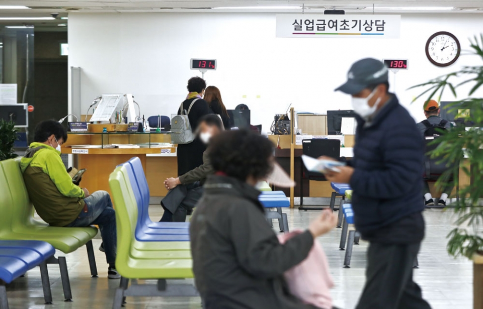 코로나19 확산으로 한국에서도 실업대란 조짐이 나타나고 있다. ⓒ시사저널 고성준