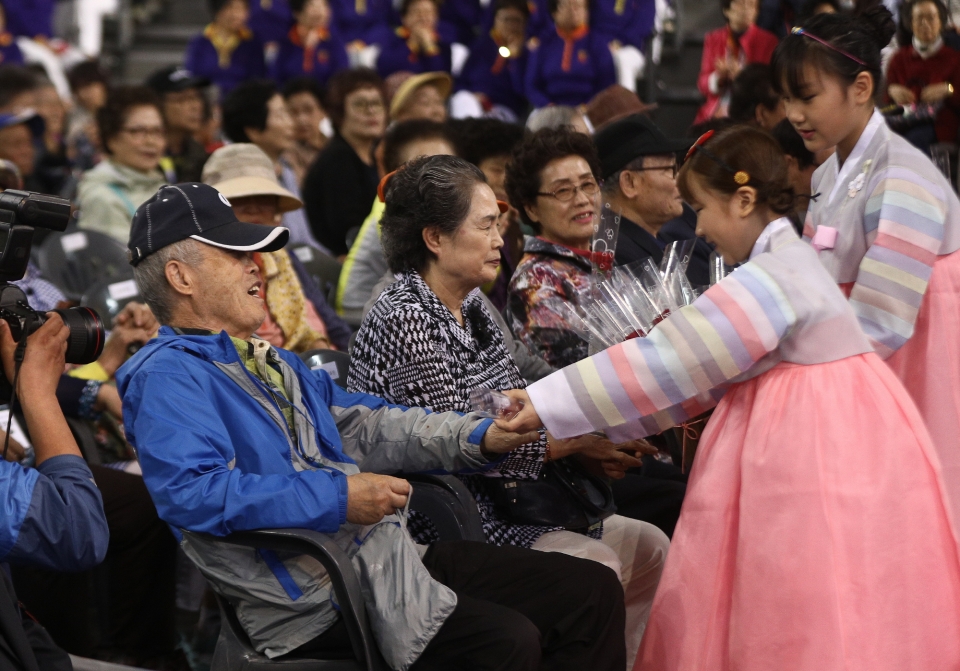 2018년 어버이날 기념행사 모습 ⓒ고성준 기자