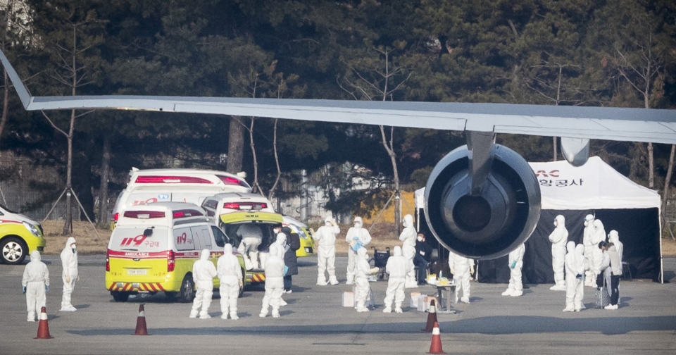 한·중·일 3국이 기업인 제한 완화를 논의하고 있다. ⓒ 시사저널