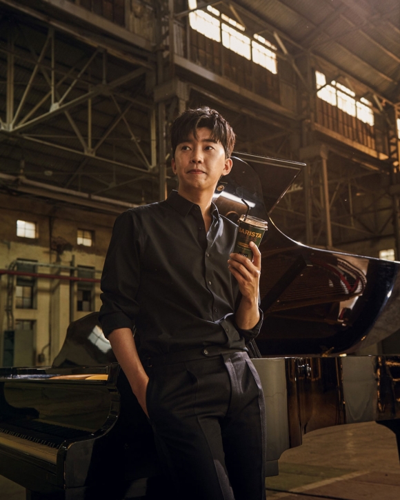 임영웅은 매일유업 바리스타룰스의 공식 얼굴이 됐다. ⓒ매일유업