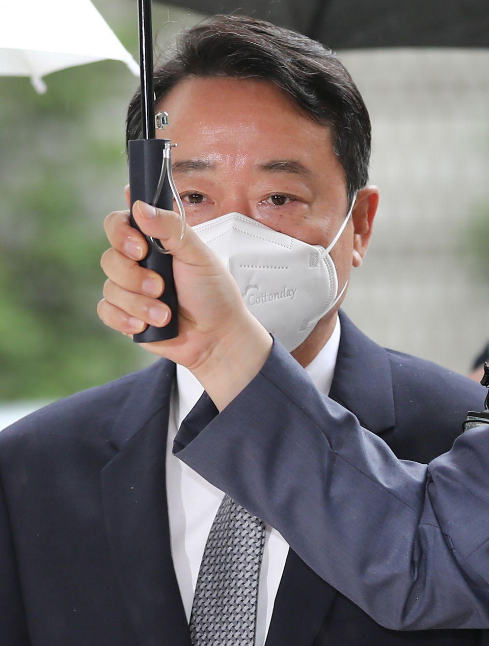 인보사 띄우고 주식 팔자”…이웅열 전 코오롱 회장 기소 < 사회 < 기사본문 - 시사저널