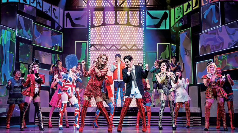 뮤지컬 《킹키부츠》의 한 장면ⓒ