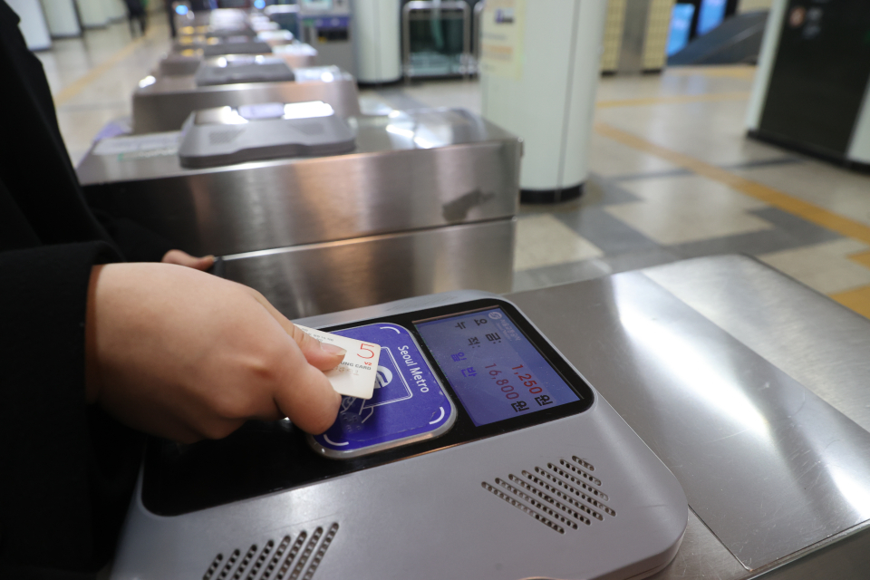 서울 지하철 개찰구 ⓒ연합뉴스