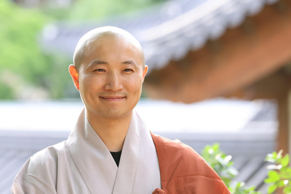 대한불교조계종 호법부가 출가 후 자녀를 얻었다는 의혹에 휩싸인 도연스님에 대한 조사를 진행 중이다. ⓒ 도연스님 페이스북