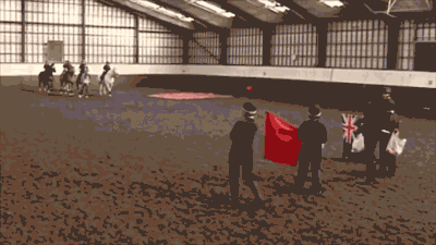 기마경찰의 둔감화 훈련 모습