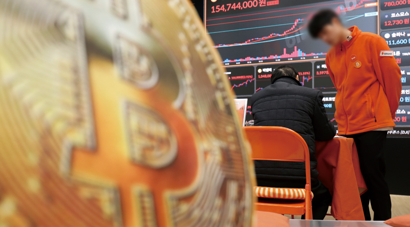 2024년 12월17일 서울 서초구 빗썸라운지 시황판에 비트코인을 비롯한 가상자산 시세가 표시되고 있다. ⓒ시사저널 박정훈