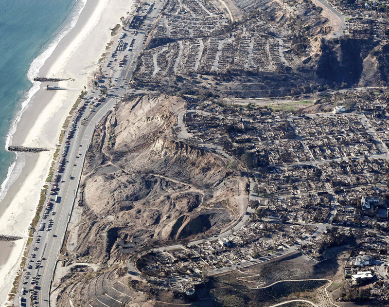 LA 지역에서 발생한 산불로 인해 막대한 피해와 손실이 발생했다. ⓒAFP 연합