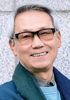 이근면 초대 인사혁신처장