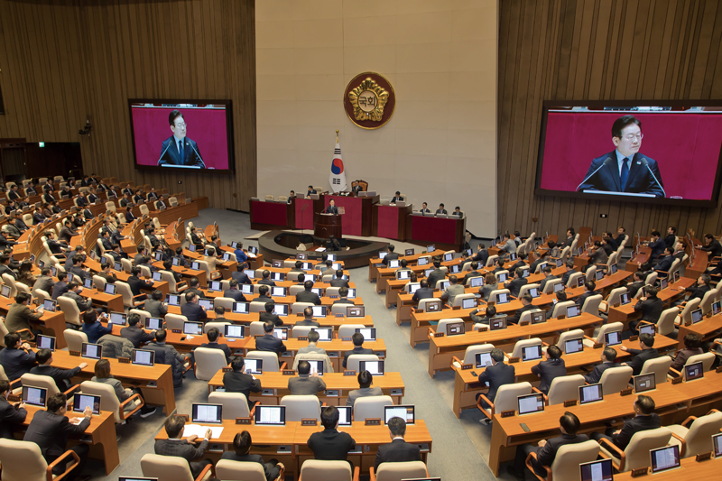 2월10일 국회 본회의장에서 열린 교섭단체 대표연설에서 이재명 더불어민주당 대표가 연설을 하고 있다. ⓒ시사저널 이종현