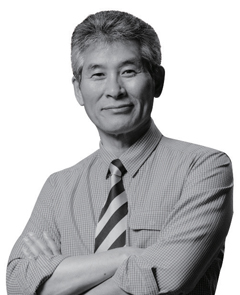 강준만 전북대 명예교수