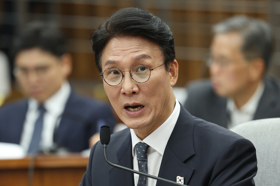 김민석 국무총리 후보자가 24일 서울 여의도 국회에서 열린 인사청문회에서 의원질의에 답변하고 있다. ⓒ연합뉴스