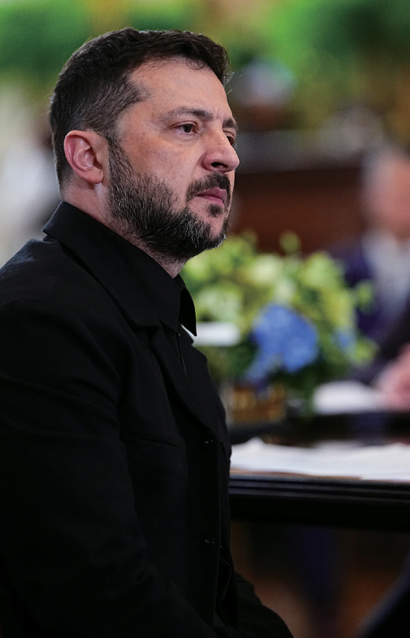 8월18일 볼로디미르 젤렌스키 우크라이나 대통령이 미국 워싱턴DC 백악관의 동방 회의실에서 열린 유럽 지도자들과의 다자간 회의에 참석하고 있다. ⓒEPA 연합