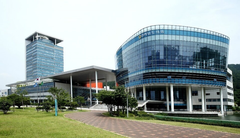 전남도의회 전경 ⓒ시사저널