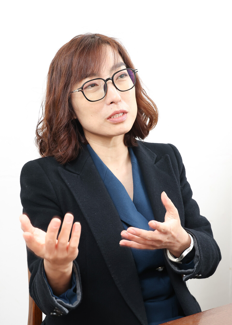 21일 오후 서울 종로구 혜화동 한 카페에서 안미현 서울중앙지검 검사가 시사저널과 인터뷰를 하고 있다. ⓒ시사저널 임준선