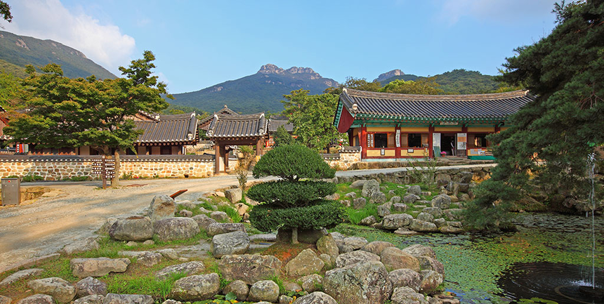 두륜산 대흥사(이미지 URL을 넣으세요)