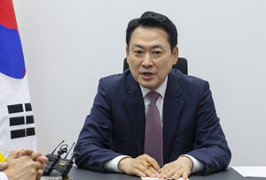 장동혁의 강경 대응 "기밀 유출한 정동영 장관 즉각 해임하라"