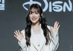 러블리 벗은 박보영, 디즈니플러스 1위 질주 비결과 파격적인 연기 변신 분석