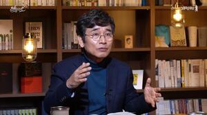 허지웅 작가는 왜 유시민 작가를 저격했을까