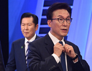 민주당 당원 1만 7 천명 개인정보 털렸는데 11개월 동안 몰랐다고?