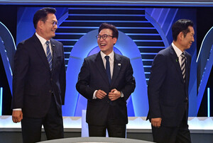 김민석 46.8% vs 정청래 35.2%… 호남 여론조사 2배 격차 파란