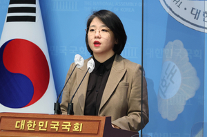 용혜인 성평등부 장관 지명… 여당 안팎서 '2030男 표심' 딜레마