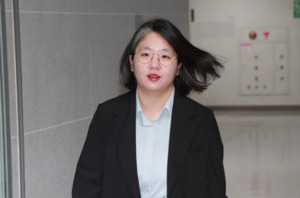 “여자면 무조건 응원하냐?” 여초 커뮤니티도 돌아선 용혜인 지명