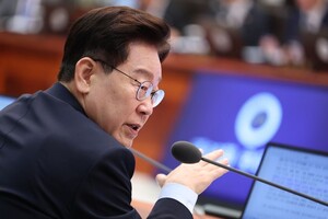 진중권 "이재명 대통령 집값 폭락 걱정? 현실감각 잃었다"