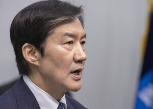 "대법원 판례 안 뒤집히면 2심 유죄 확정"... 조국 폭탄 발언에 민주당 격앙