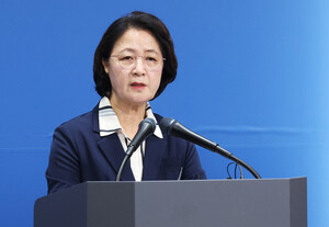 “윤석열한테나 할 극언을!”… 추미애 독설에 민주당 집안싸움 폭발