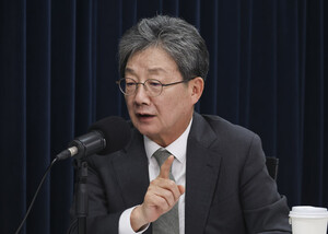 유승민 인터뷰 "李, 북한 사과 반드시 받아내야… 장동혁 리더십으론 총선 못 이겨"