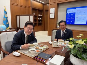 "정청래 그만 괴롭혀라" 비판에 이재명 대통령 "괴롭힌 적 없어"