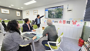 [홍천 24시] 홍천군 '군민 목소리 현장서 경청' 소통의 날 - 뉴스 썸네일 이미지