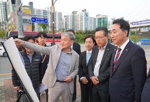 [천안 24시] 박수현 지사·장기수 시장 '천안 남부대로 상습정체 해소한... - 뉴스 썸네일 이미지